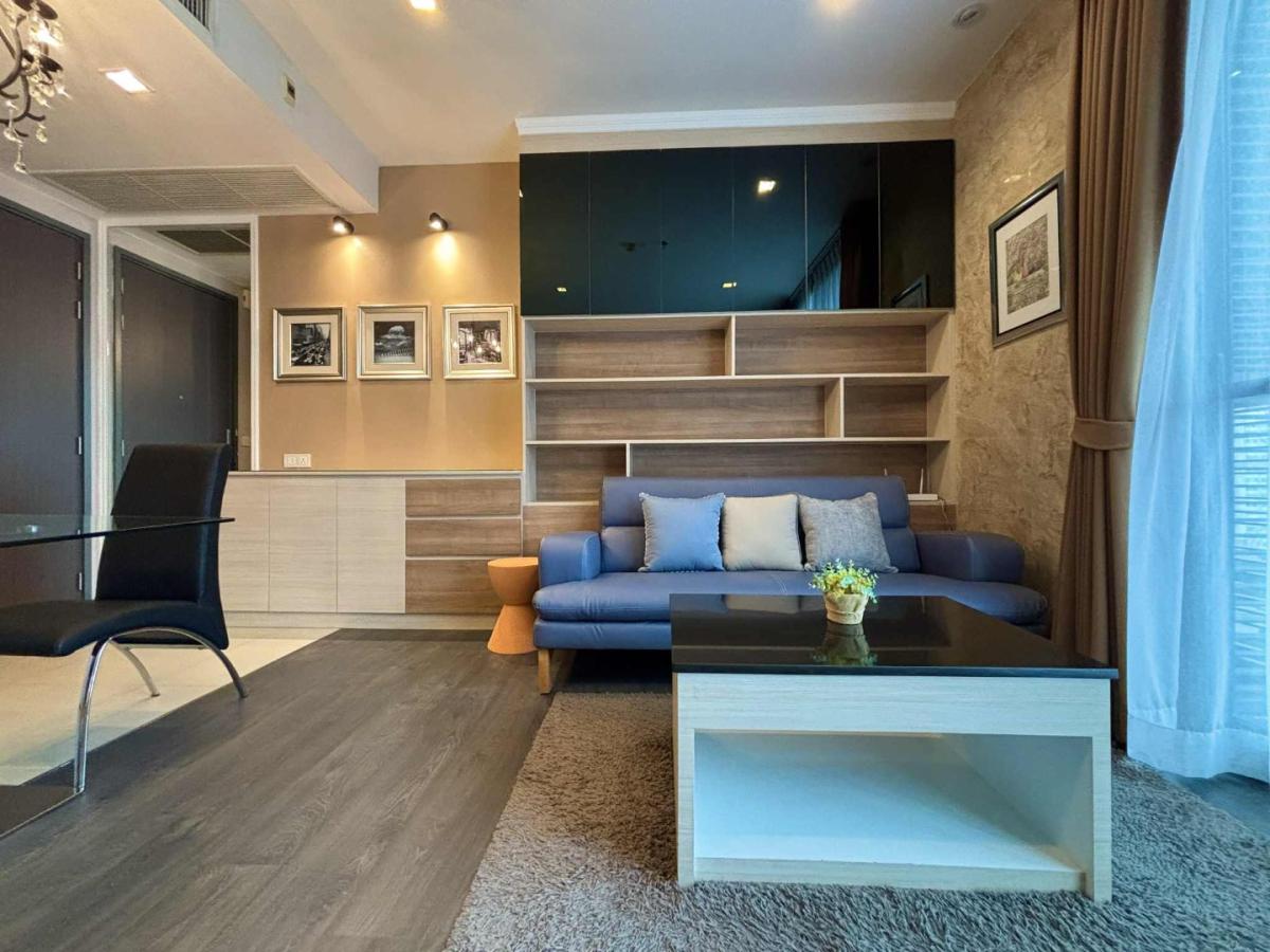 Edge Sukhumvit 23 ให้เช่า ห้องมุม ตกแต่งครบพร้อมเข้าอยู่