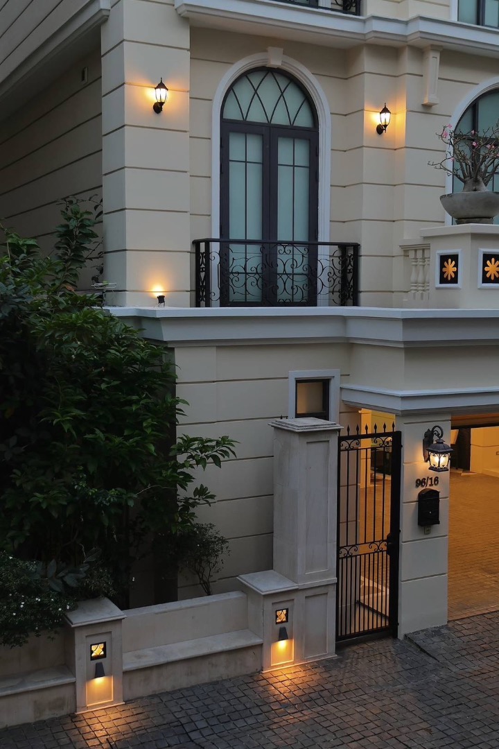 บ้านหรู ในซอยเอกมัย 22