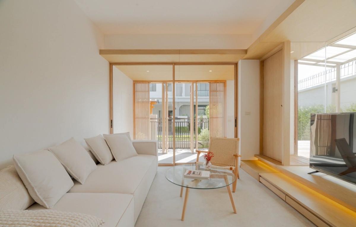 บางกอกบูเลอวาร์ด ศรีนครินทร์-บางนา ขายบ้านพร้อมเข้าอยู่ ราคาพิเศษ❗️