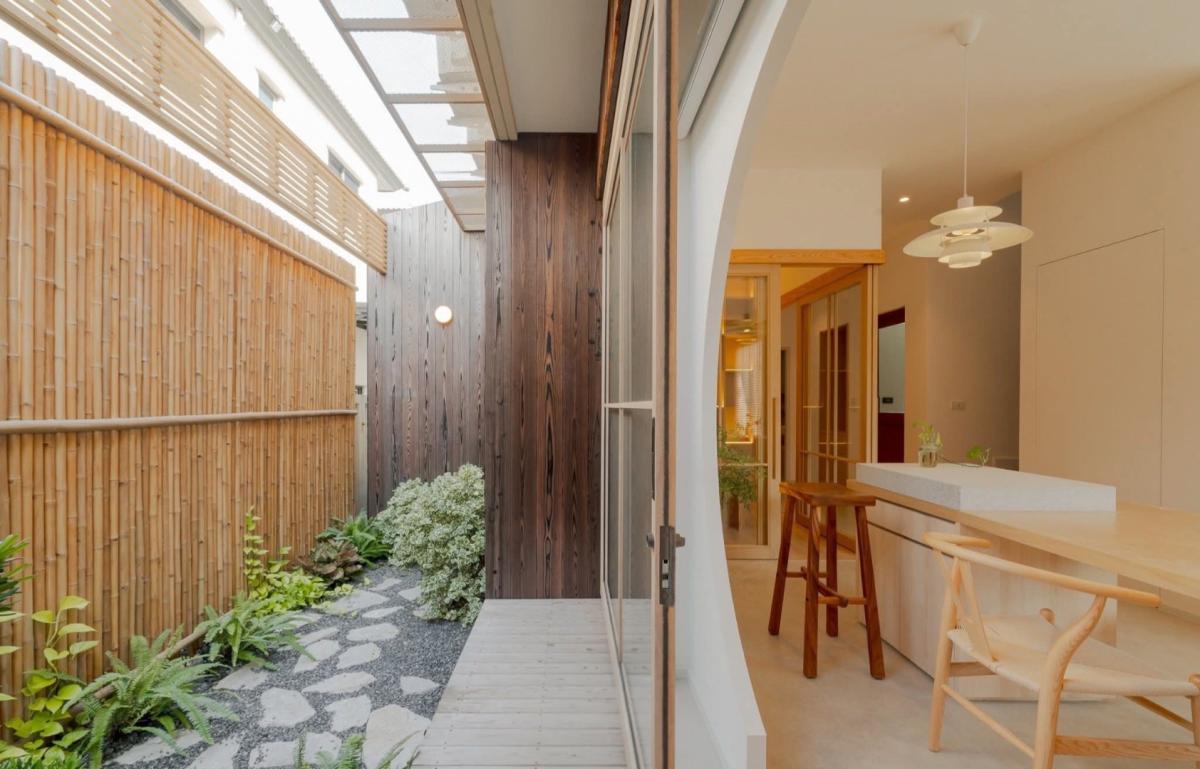 บางกอกบูเลอวาร์ด ศรีนครินทร์-บางนา ขายบ้านพร้อมเข้าอยู่ ราคาพิเศษ❗️