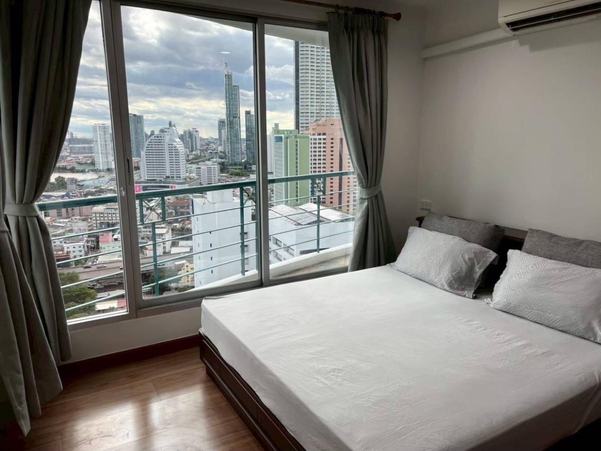  Sathorn House 2 ห้องนอน ห้องสวย รีโนเวตใหม่ (ยังไม่เคยมีใครเข้าอยู่)