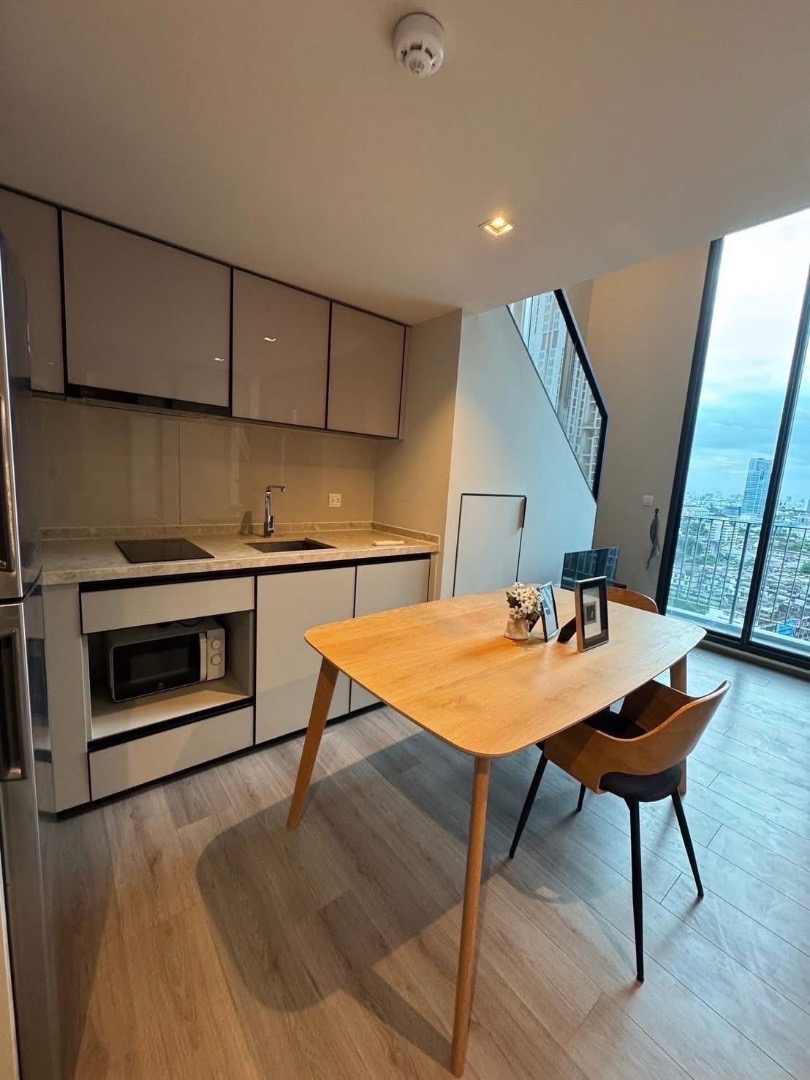 Loft 2 ชั้น เพดานสูง | The Reserve พหล–ประดิพัทธ์ | ใกล้ BTS สะพานควาย | แต่งครบ พร้อมอยู่