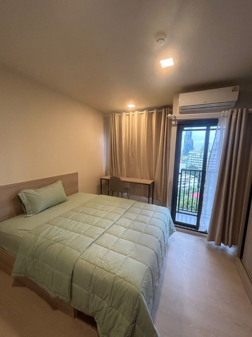 ให้เช่าด่วน! FLO by Sansiri | 15,000฿ | ห้องใหม่เอี่ยม • Built-in ทั้งห้อง • ใกล้ ICONSIAM & BTS คลองสาน