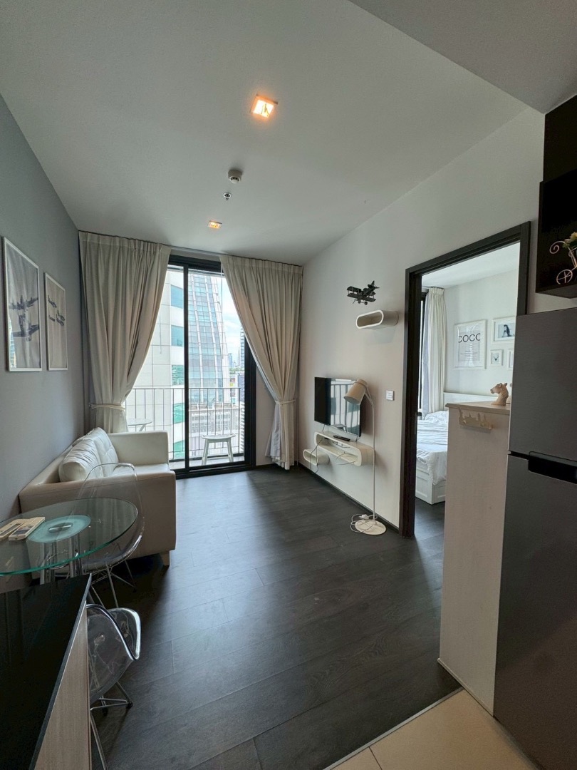 ✨ The Edge Sukhumvit 23 | ห้องสวย 30 ตร.ม. ชั้น 14 | ใกล้ MRT/BTS/Terminal 21 | ราคาดี พร้อมอยู่ทันที!