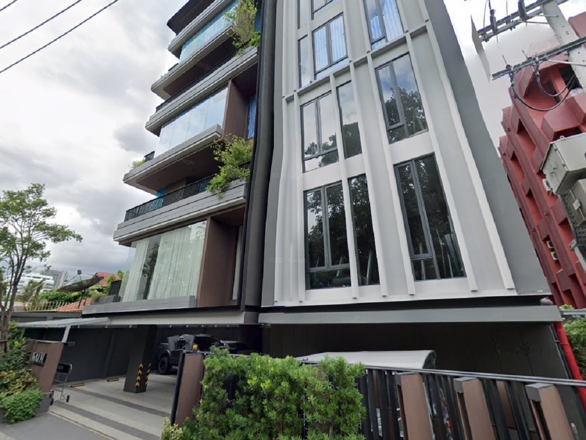 คาล์ม-เพนท์เฮ้าส์