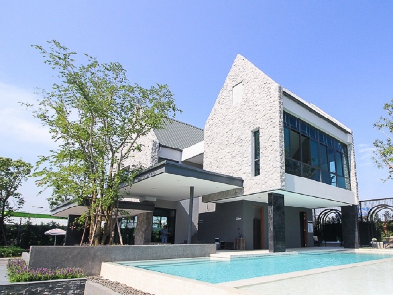 Bangkok-Boulevard-Signature-Ratchaphruek-Rattanathibet